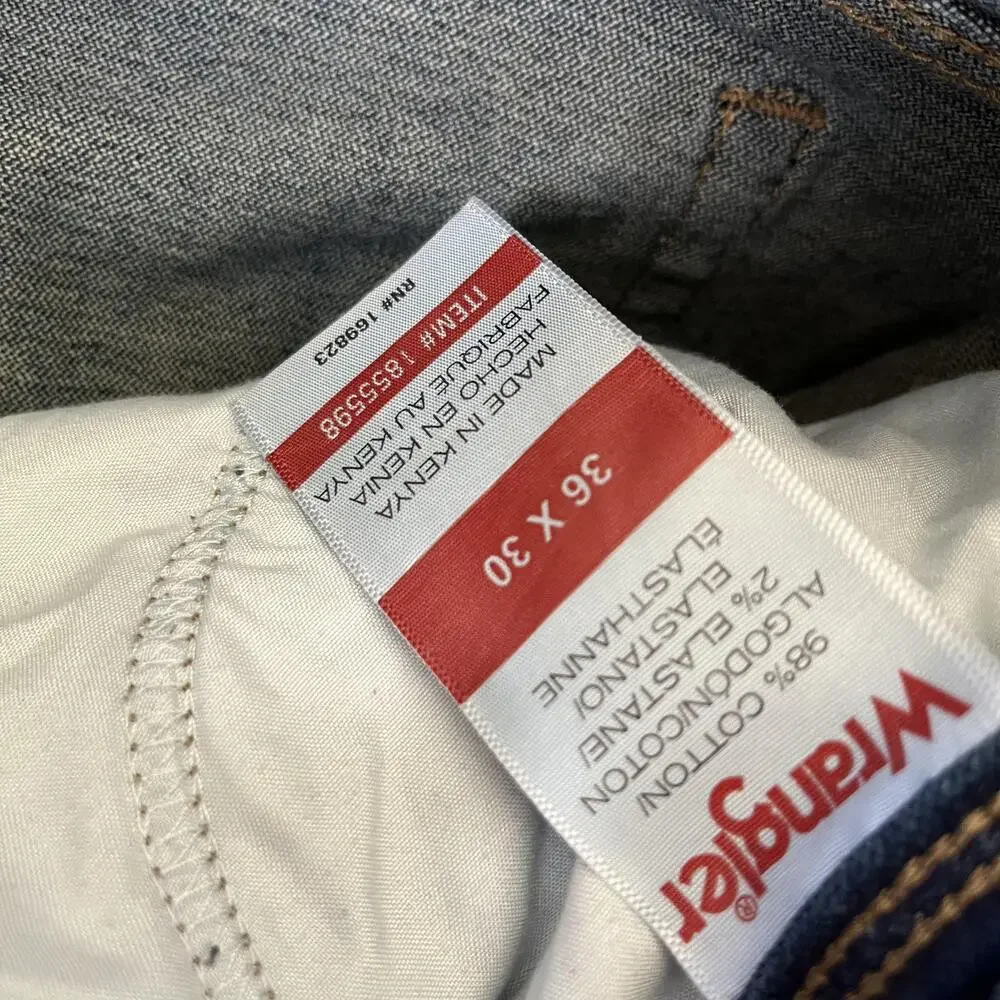 Wrangler Jeans Mens 36x30 Blue Relaxed Straight Stretch Denim Medium Wash Pants